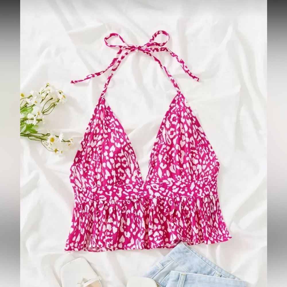 SHEIN Pink Leopard Print Cropped Deep V Neck Halter Top